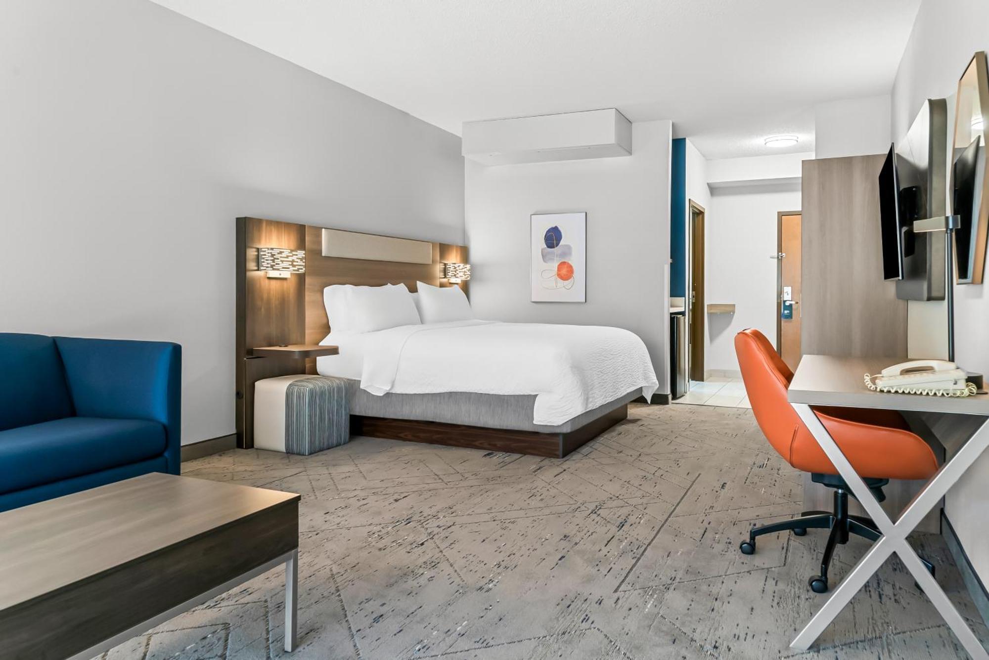 Holiday Inn Express & Suites - Detroit Northwest - Livonia By Ihg Экстерьер фото